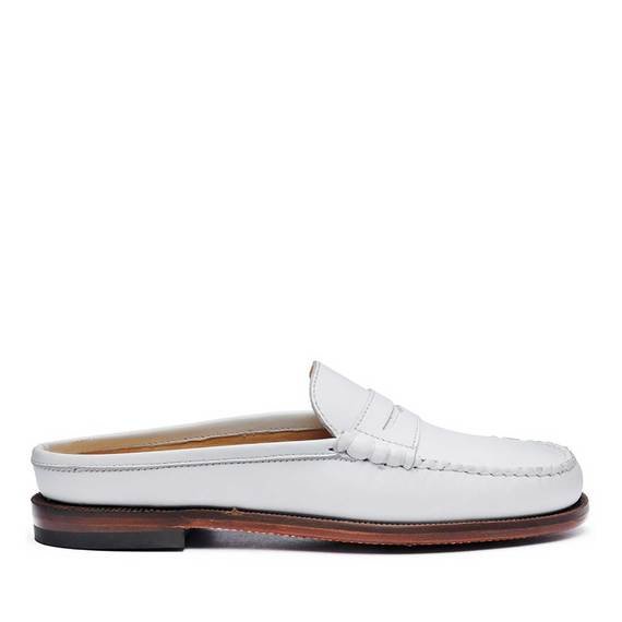 View the Womens Dan Clog Waxy Leather Mules online at Sebago